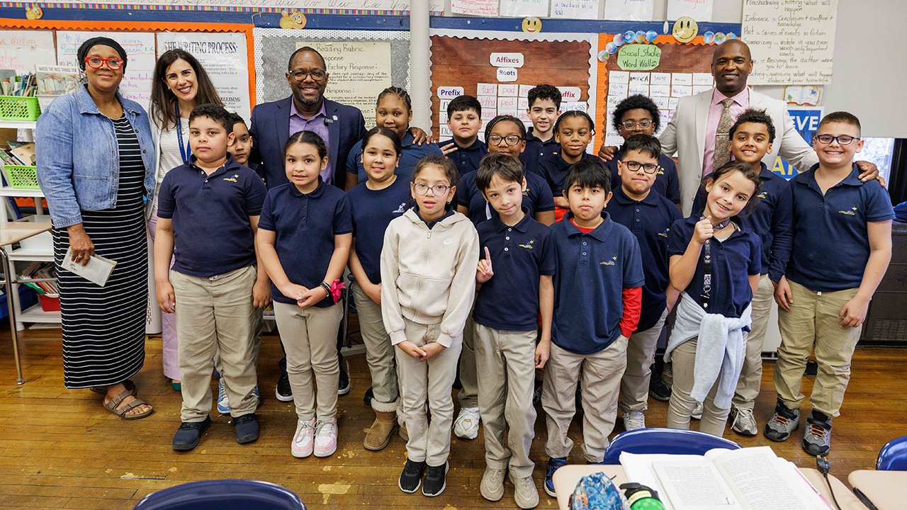 Board President Neron Visits School No 5Annex