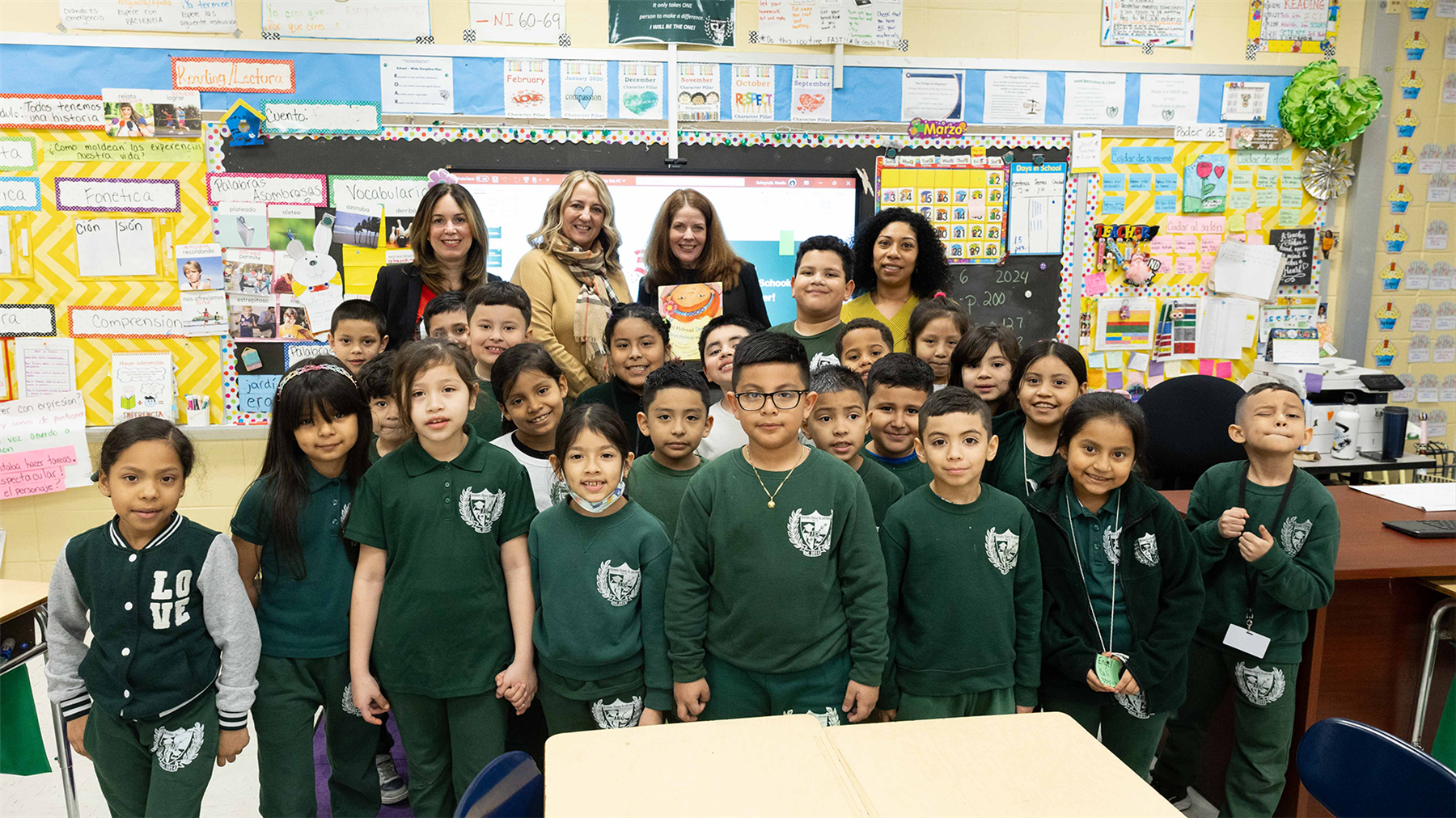 Superintendent Olga Hugelmeyer visits Jerome Dunn Academy for Read Across America