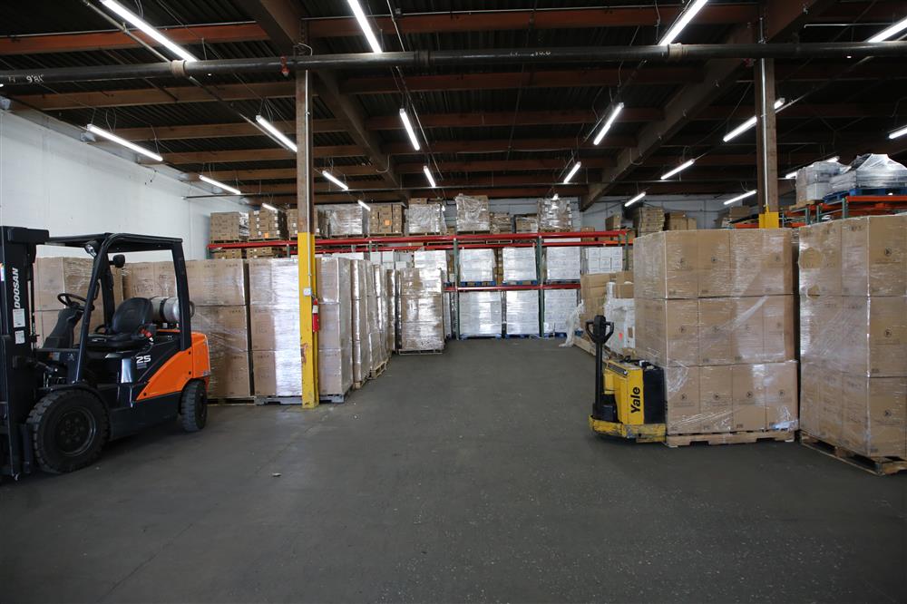 EPS delivery of air purifiers with HEPA filters and ultraviolet cleaners for each classroom