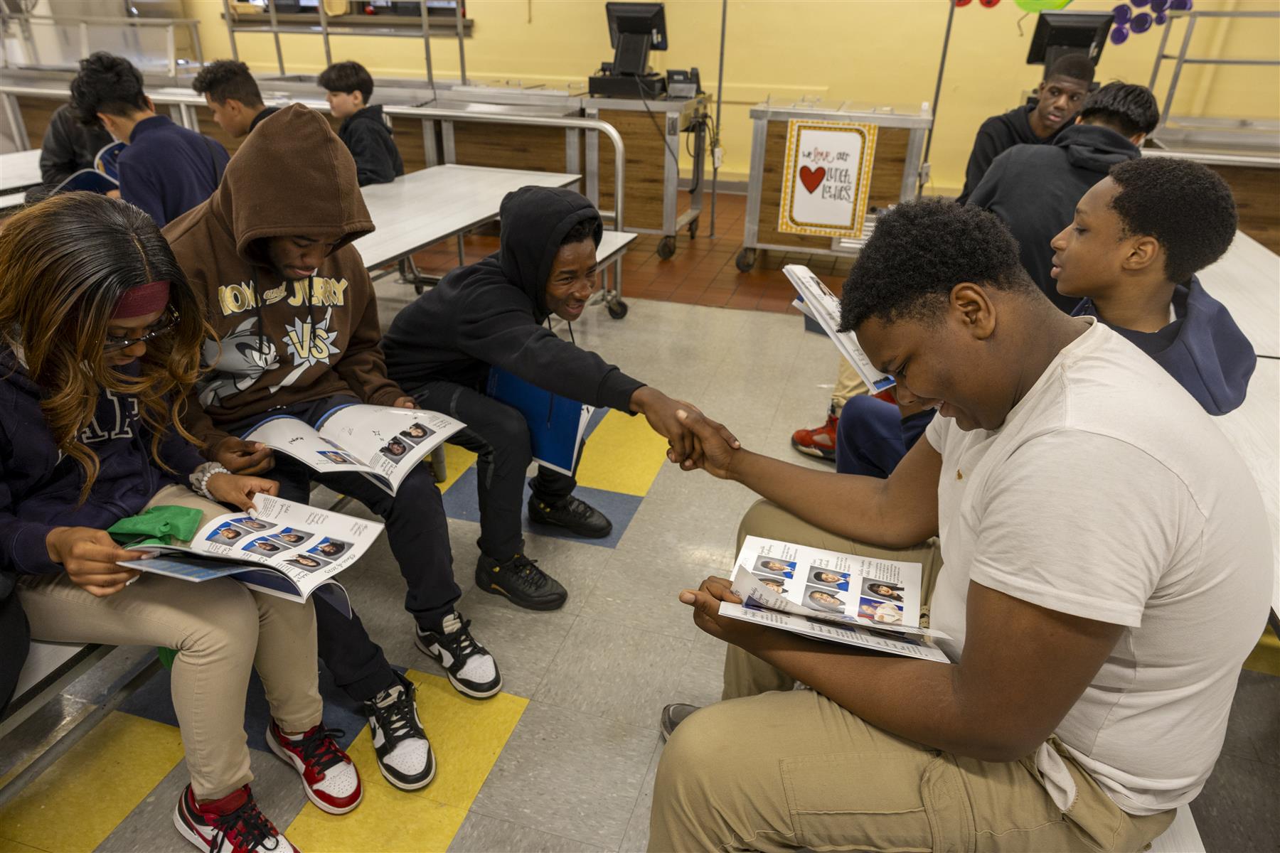 Mabel G. Holmes School No. 5 Unveil Class of 2023 8th Grade Mural