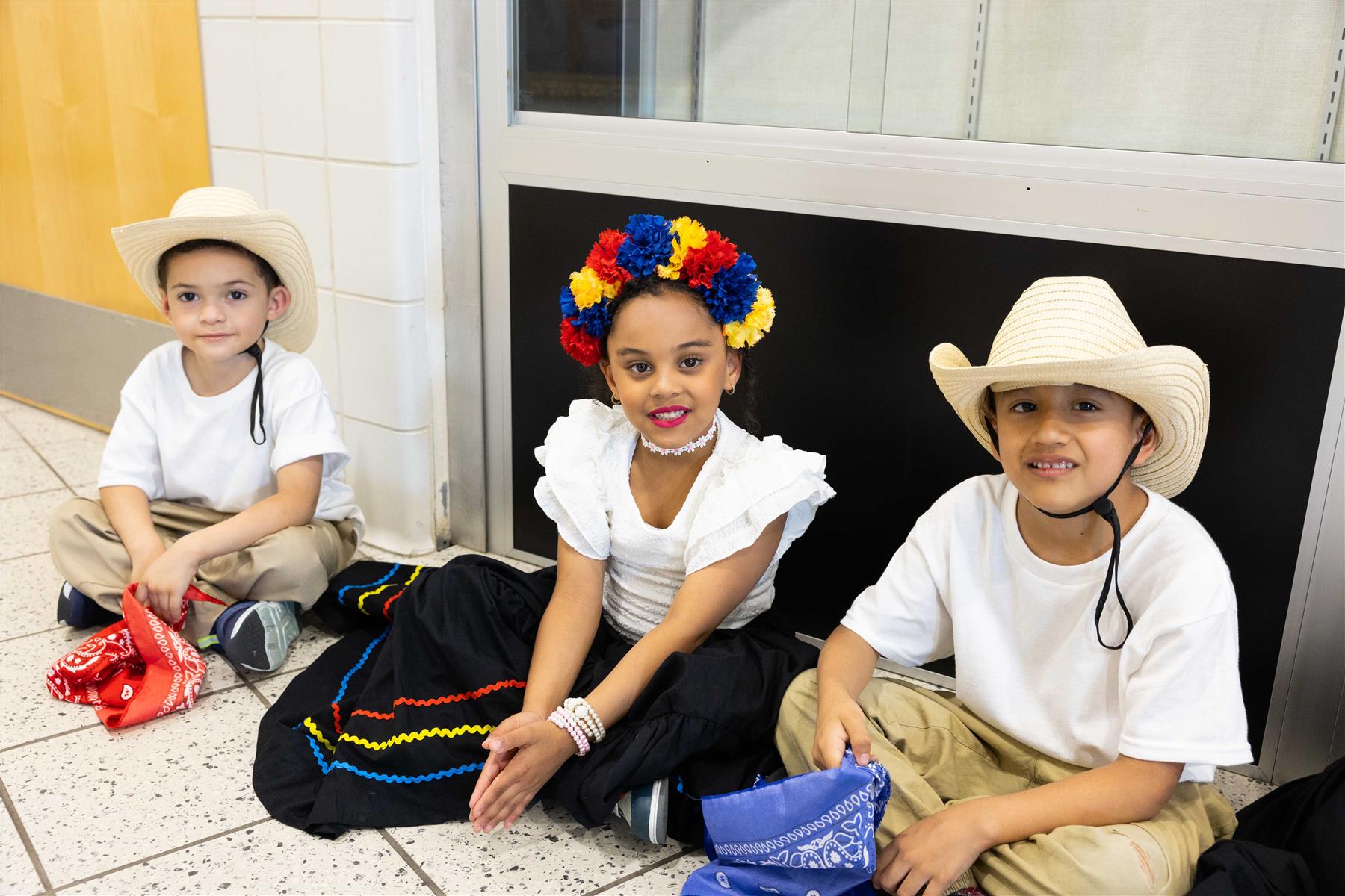 EPS and EBOE Hosted an Evening of Performances and Recognitions