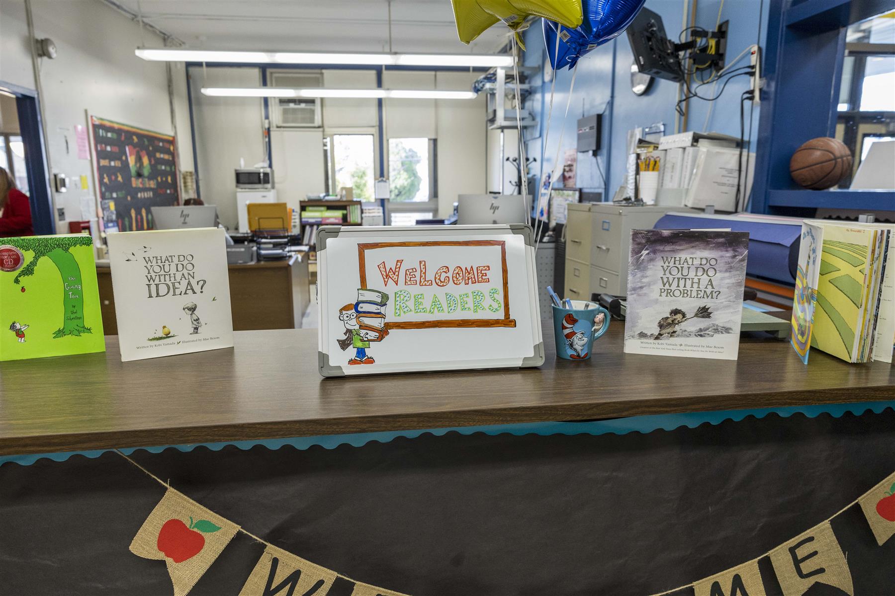 Joseph Battin School No. 4 Celebrates Read Across America